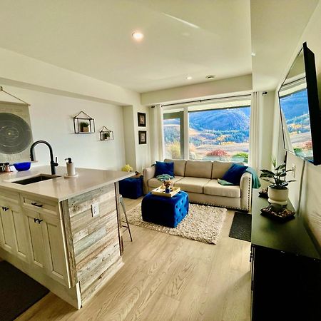Beautiful Suite On Golf Course Kelowna Buitenkant foto