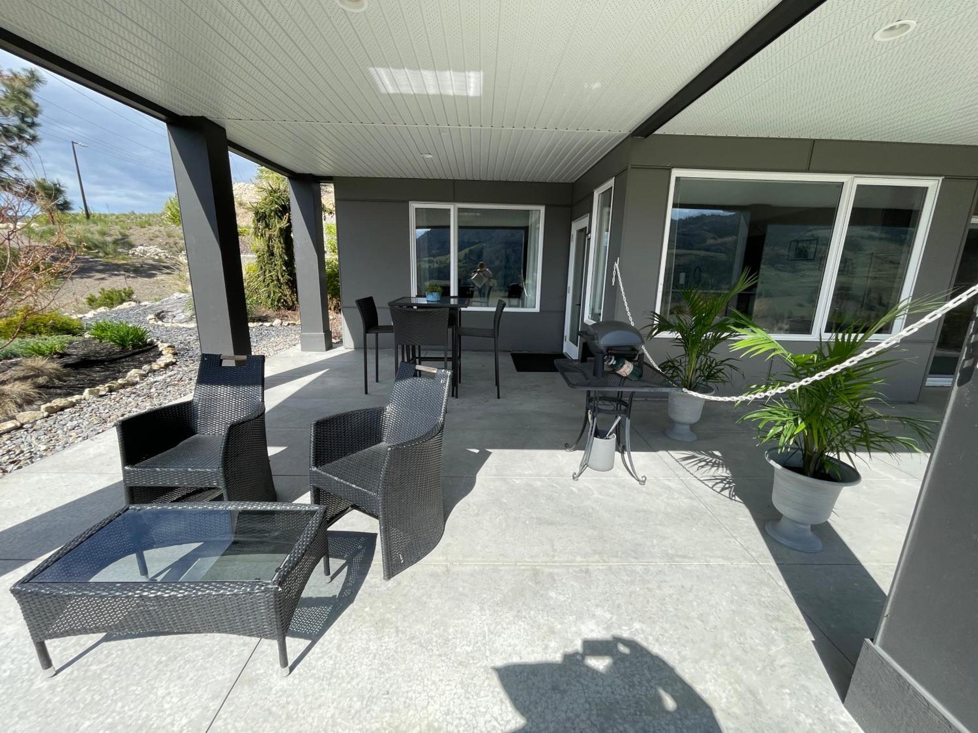 Beautiful Suite On Golf Course Kelowna Buitenkant foto