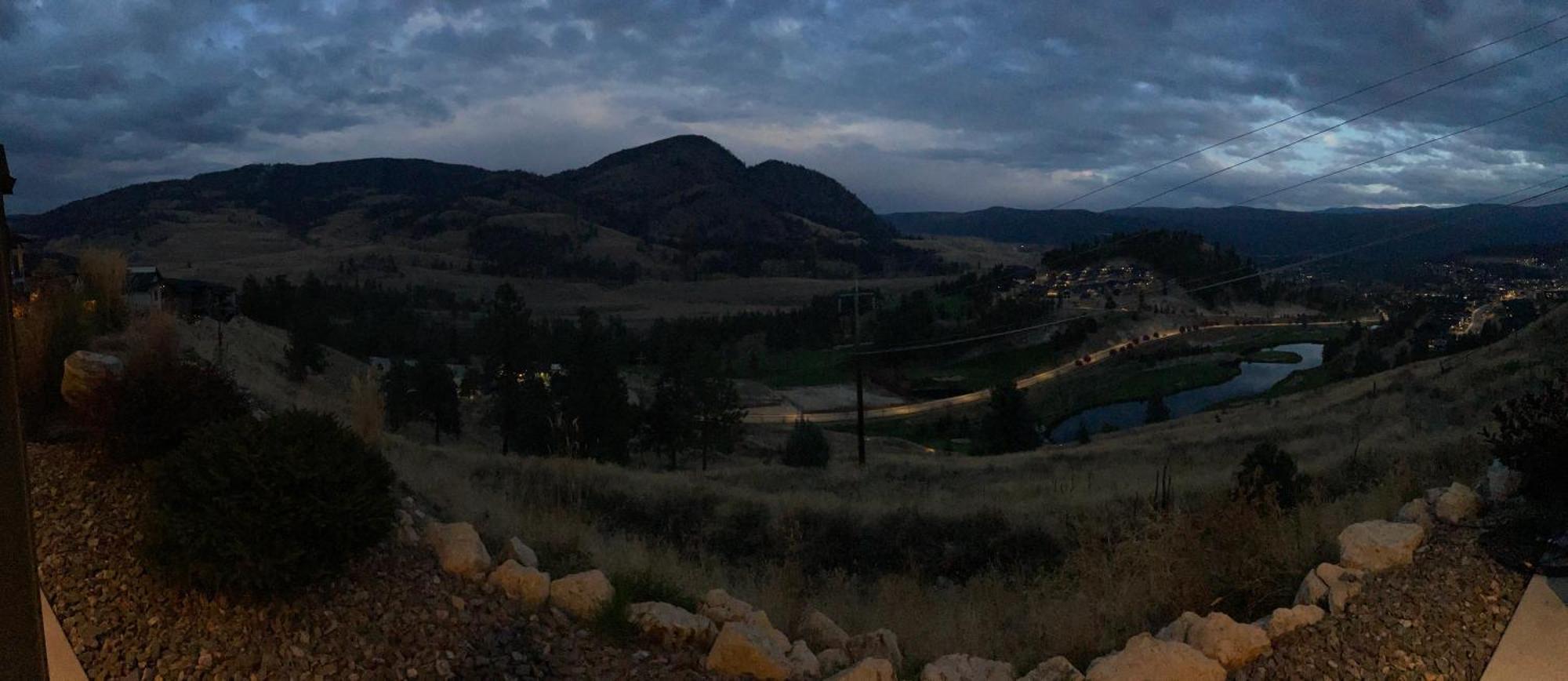 Beautiful Suite On Golf Course Kelowna Buitenkant foto