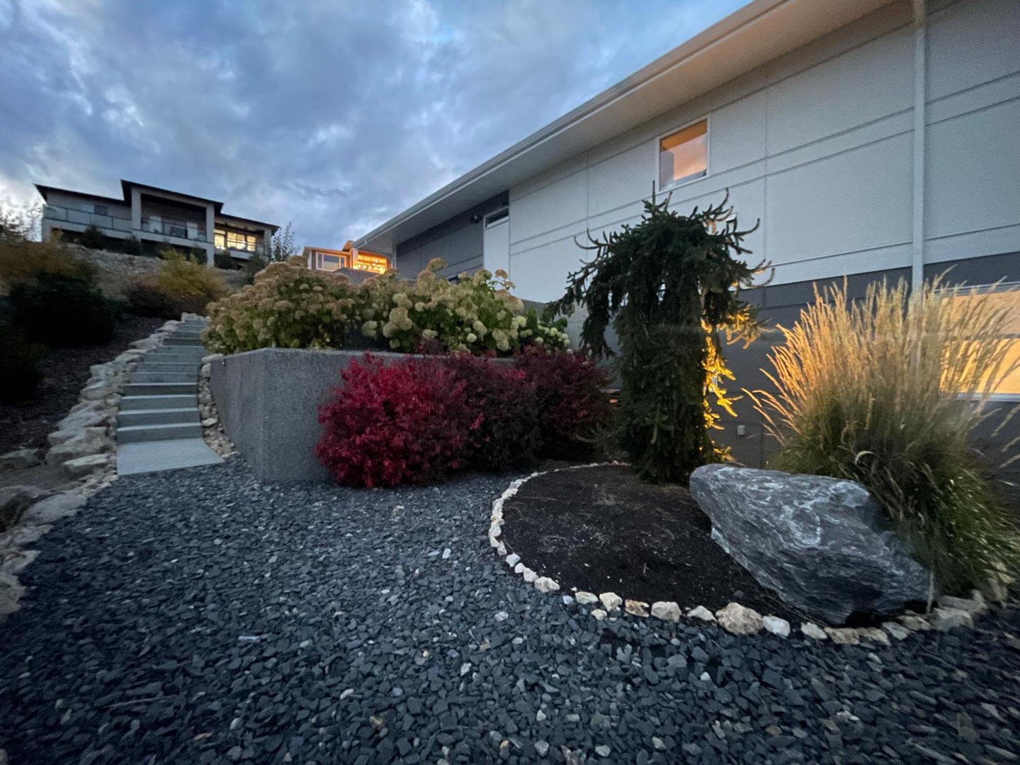 Beautiful Suite On Golf Course Kelowna Buitenkant foto