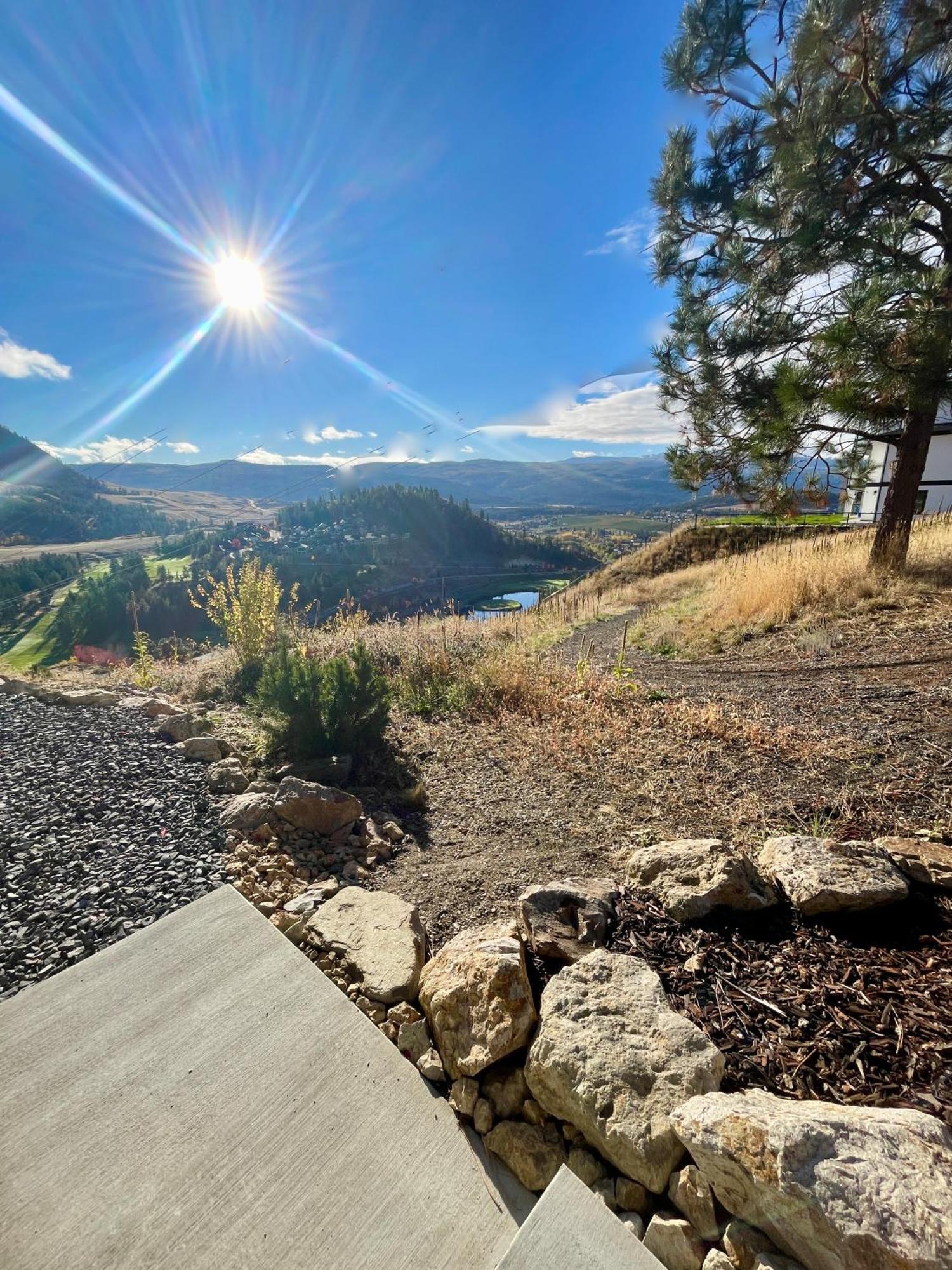 Beautiful Suite On Golf Course Kelowna Buitenkant foto